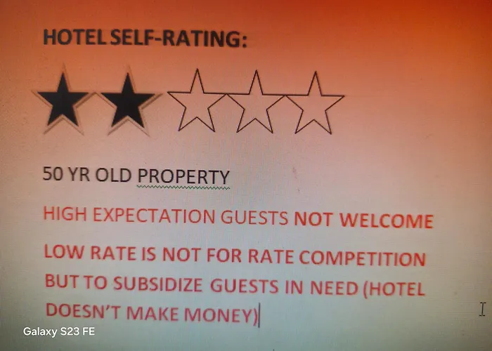University Square Hotel