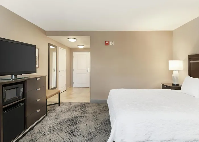Hampton Inn Portland Downtown Waterfront
