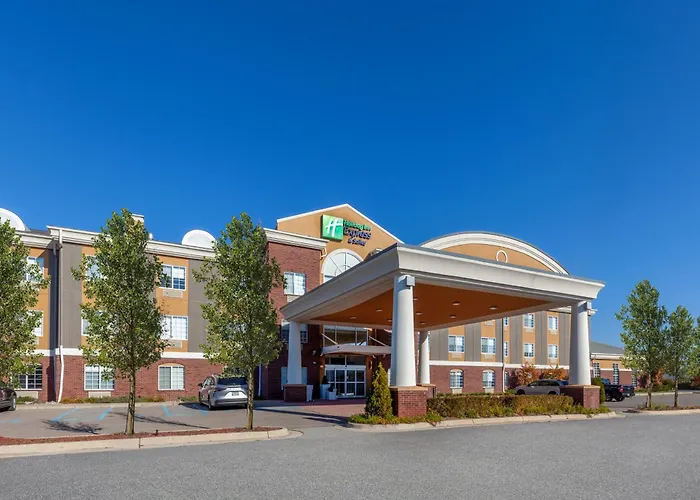 Holiday Inn Express & Suites Woodhaven By Ihg