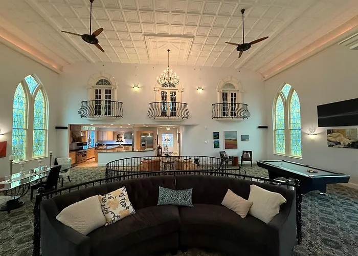 Belfry Inn And Bistro