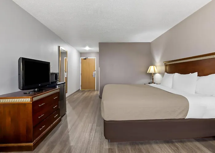 Quality Inn Near Monument Health Rapid City Hospital