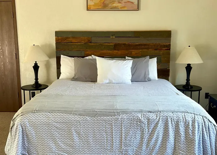 Rock Creek Mercantile & Motel