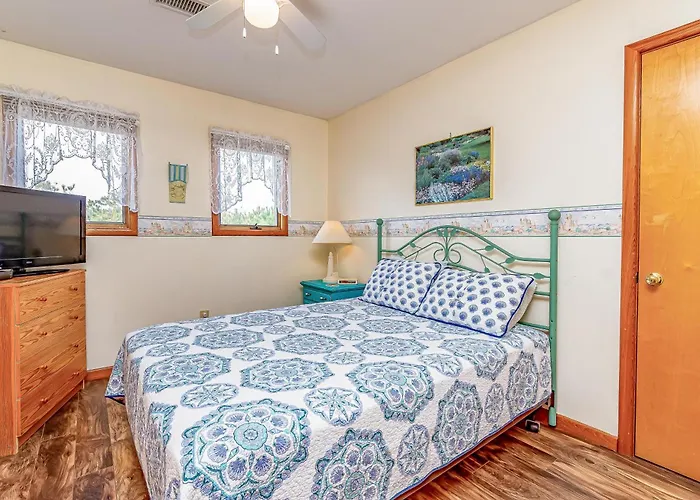 Misty Blue - Corolla, Ocean Sands, 200 Yards To Beach, Ocean View, Pets Ok, Flex Stays Year Rnd