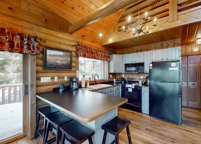 Annabelle Log Home