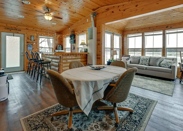 Montello Cabin On Buffalo Lake W/ Dock & Fire Pit!