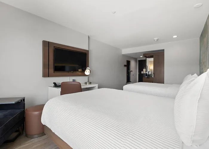 Cambria Hotel Orlando Near Universal Theme Parks
