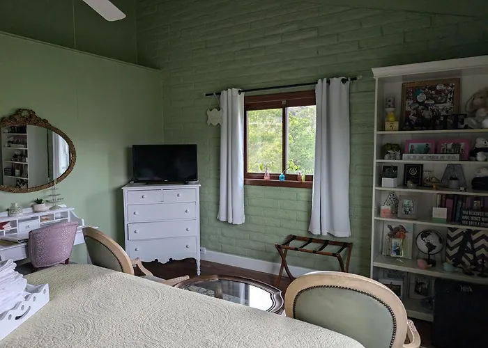 Rustic Rooms By Kings Canyon & Sequoia National Parks
