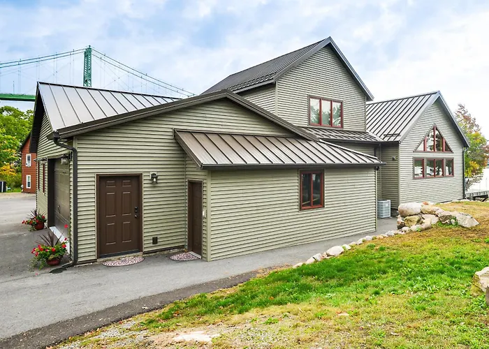 Hot Tub & Dock: Waterfront Wellesley Island Home!