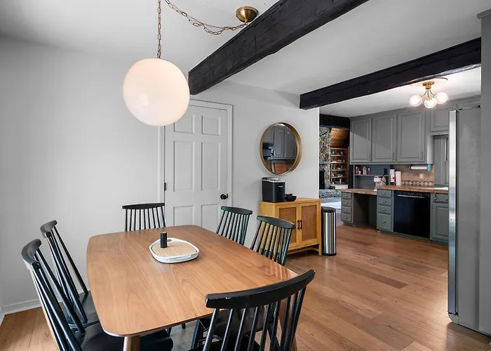 Echo Point - Pet-Friendly! Cozy Cabin Located Near Duncan Bridge Marina!