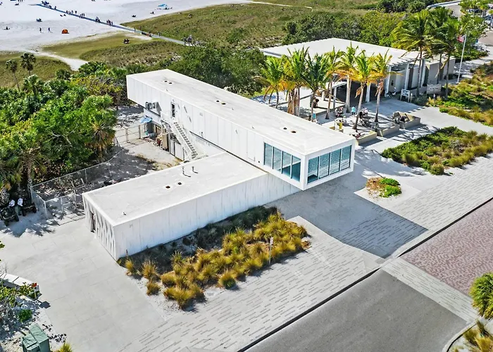 Toes In The Water - Pool Home On Siesta Key