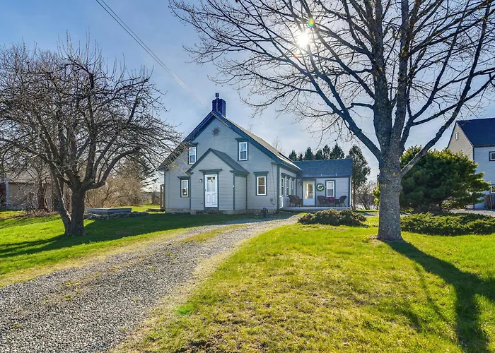 Quiet Waterfront Home: Ideal Maine Escape!