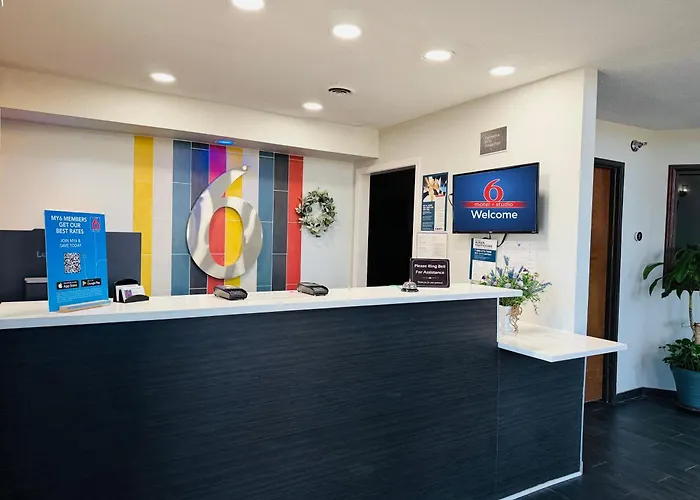 Studio 6 Suites Elkhart, In