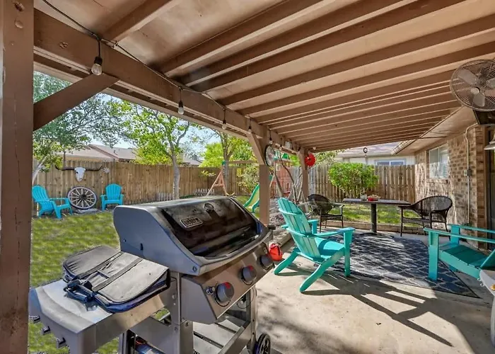 Kerrville Hidden Gem With Firepit And Grill - Great Location