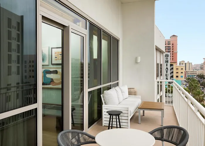 The Hiatus Clearwater Beach, Curio Collection By Hilton