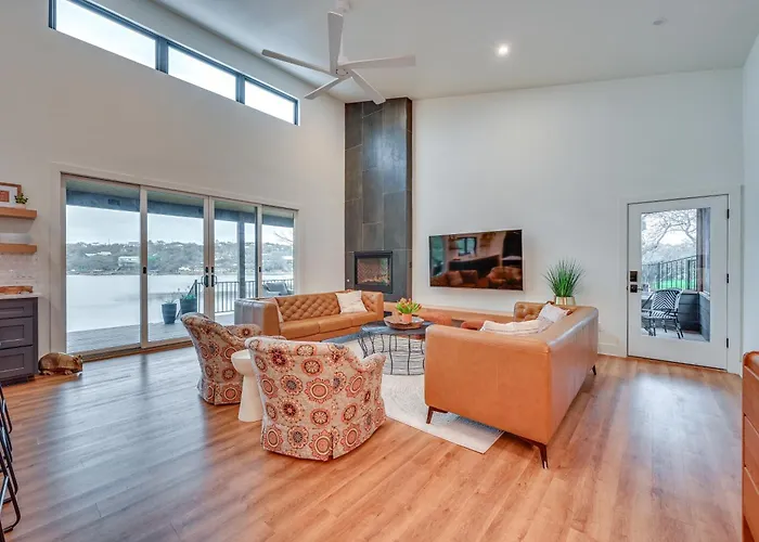 Waterfront Getaway On Lake Buchanan W/ Fire Pit!