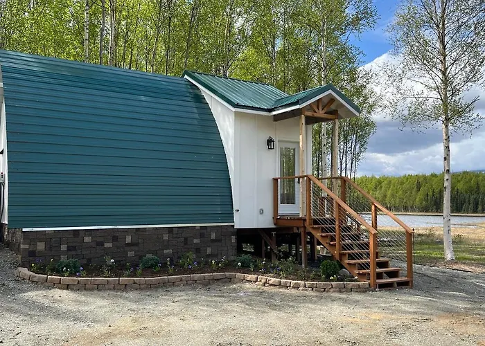 Hatcher Pass Lakeside Hideaway With Hot Tub!