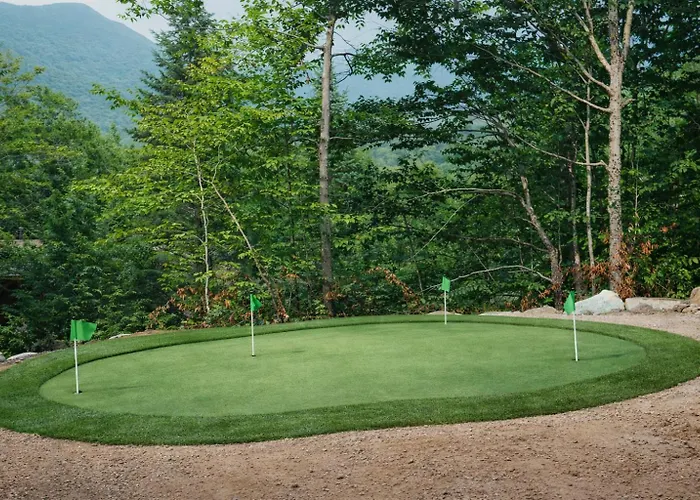 Huge 7Br Mountain Lodge Hot Tub & Putting Green