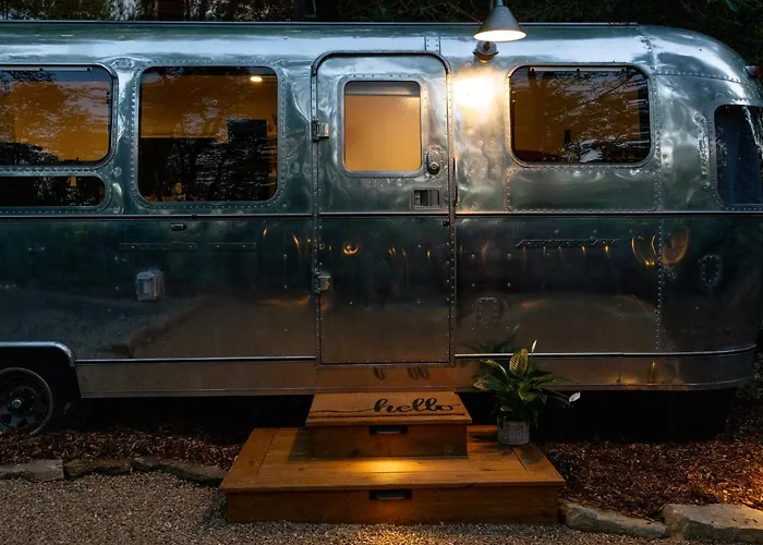 Airstream W Bathtub, River, & Hot Tub