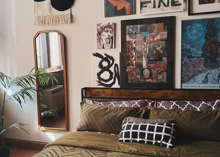 420 Friendly Boho Loft Downtown King Suite Free Parking