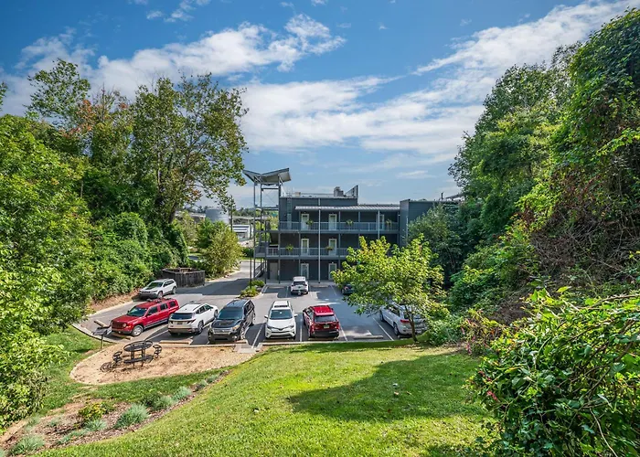 River Row Suites