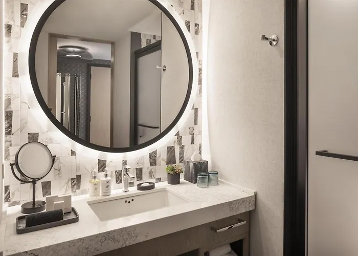 The Monarch San Antonio, Curio Collection By Hilton