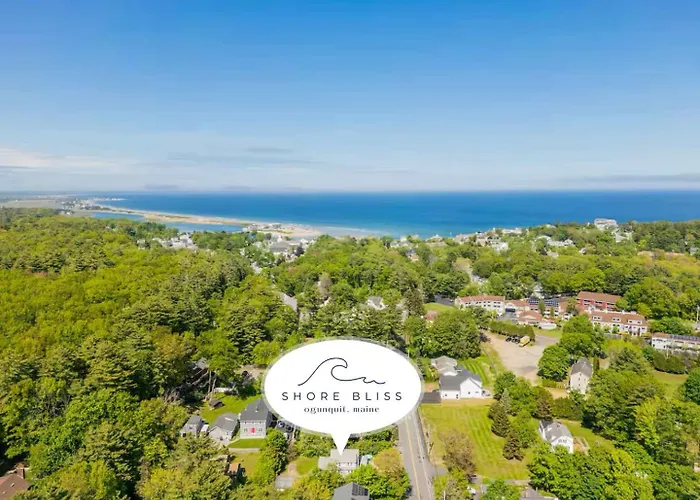 10-Min Walk To Beach - Huge Deck - Near Downtown