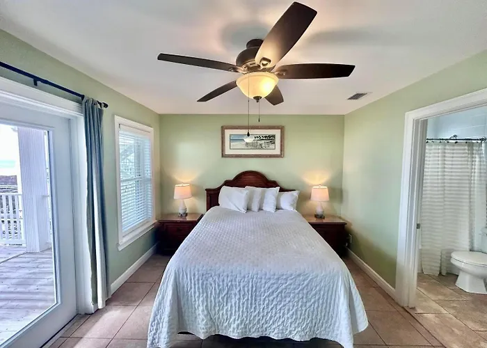 Skinny Mini-Beachfront-3Br
