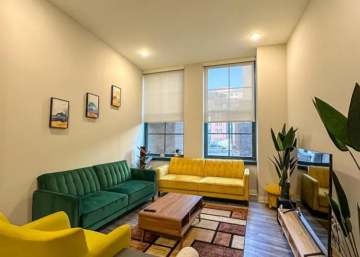 Your Downtown Oasis, Pool Gym In Building Steps From Dining And Top Sights