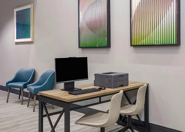 Holiday Inn Quincy By Ihg