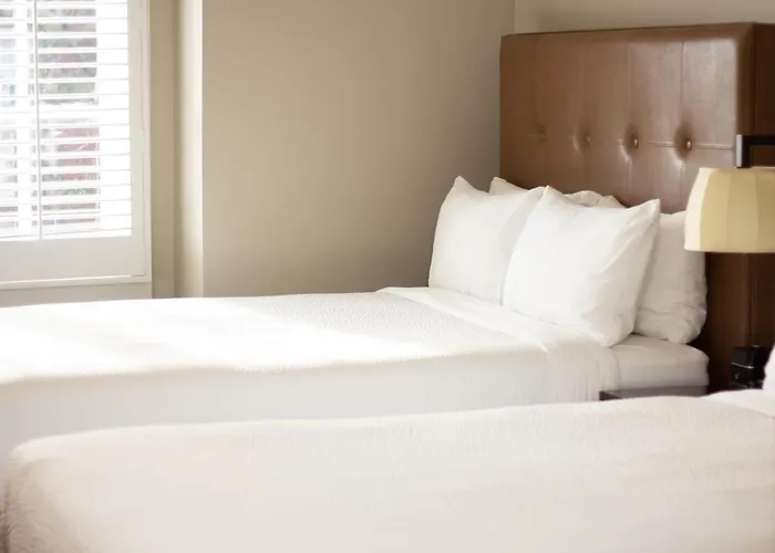 Hotel Petaluma, Tapestry Collection By Hilton