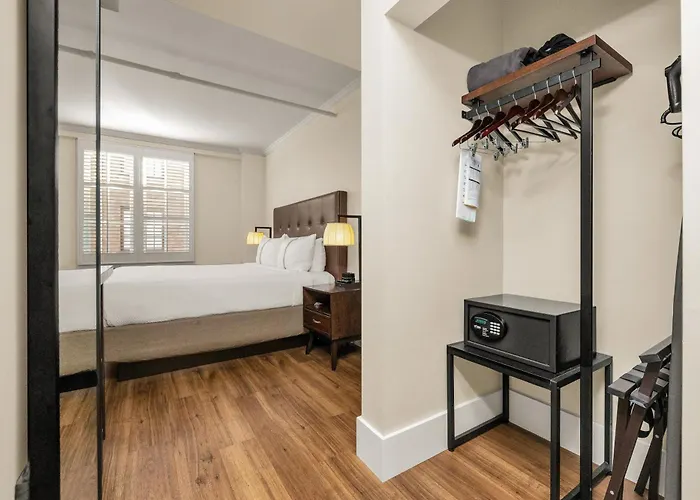 Hotel Petaluma, Tapestry Collection By Hilton