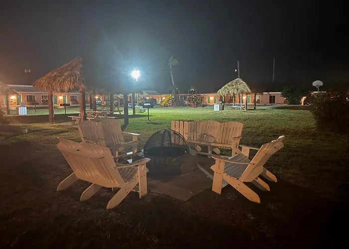 Shark Reef Resort Motel & Cottages