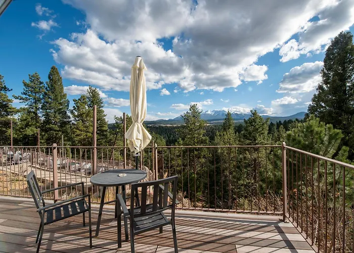Pikes Peak Paradise Bed And Breakfast