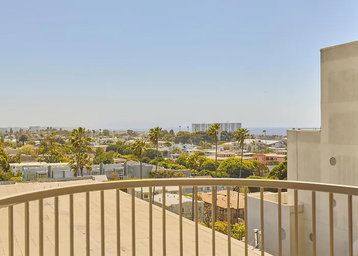 Hyatt Centric Delfina Santa Monica