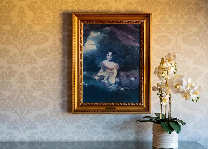 Carlyle Hotel