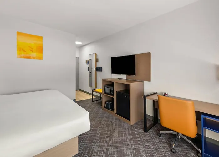Comfort Inn & Suites Olathe - Kansas City