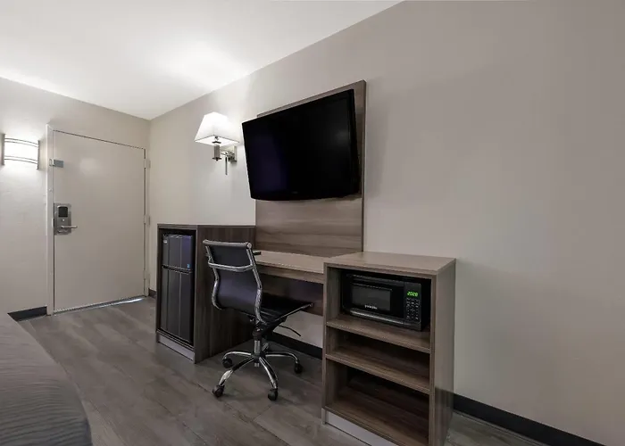 Quality Inn Gadsden - Attalla