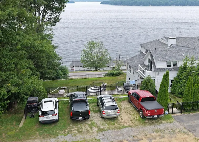 Belknap Point Inn