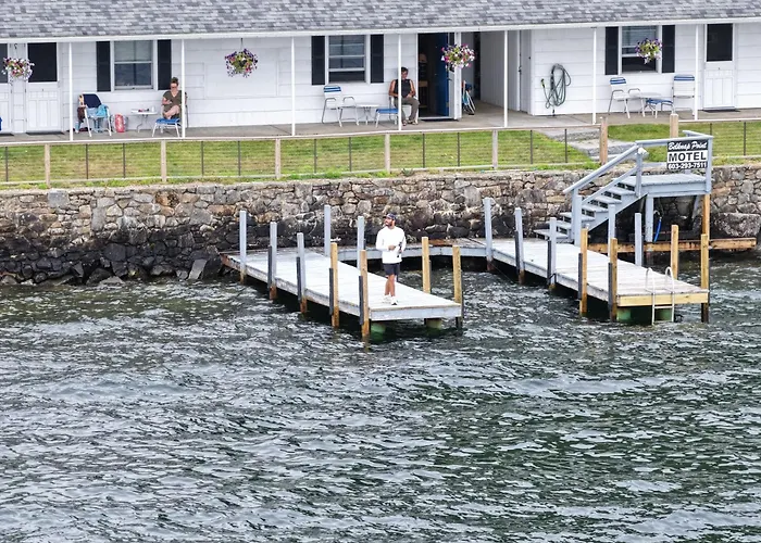 Belknap Point Inn