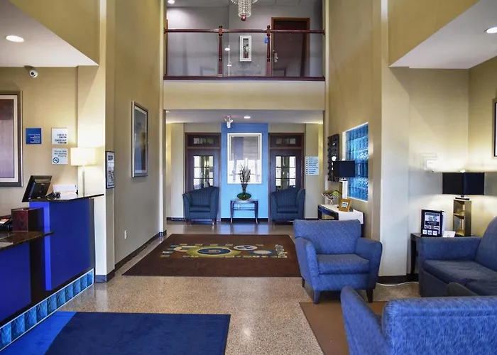 Holiday Inn Express Hotel & Suites St. Charles By Ihg
