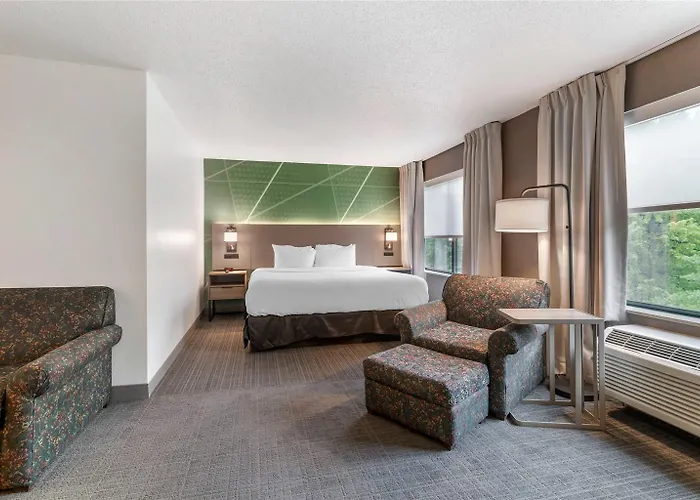 Comfort Inn & Suites Lake George