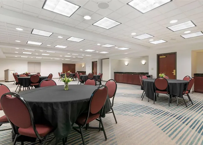 Comfort Inn & Suites Lake George