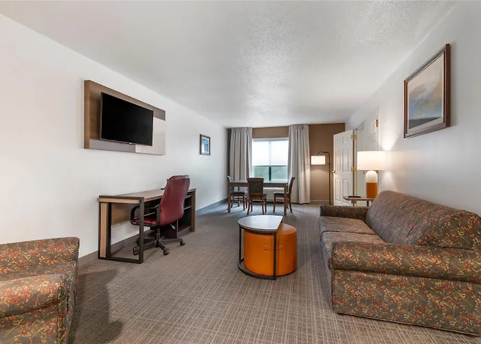 Comfort Inn & Suites Lake George
