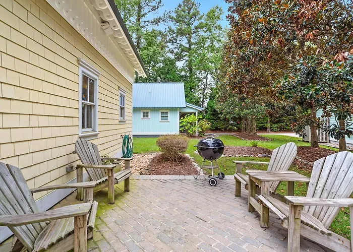 Ic2 - Endless Summer Cottage