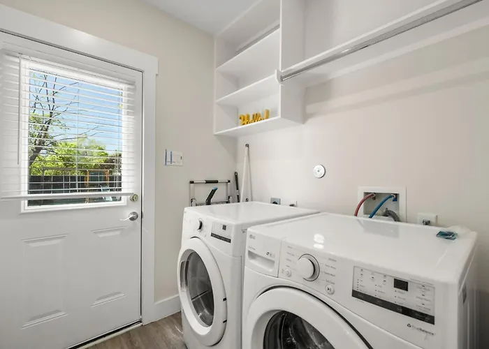 Pythagoras Place At East End Revitalized