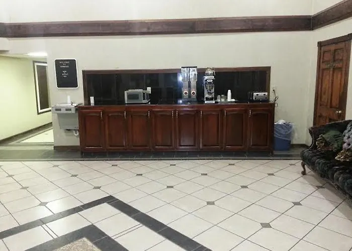 America'S Best Inn & Suites Commerce