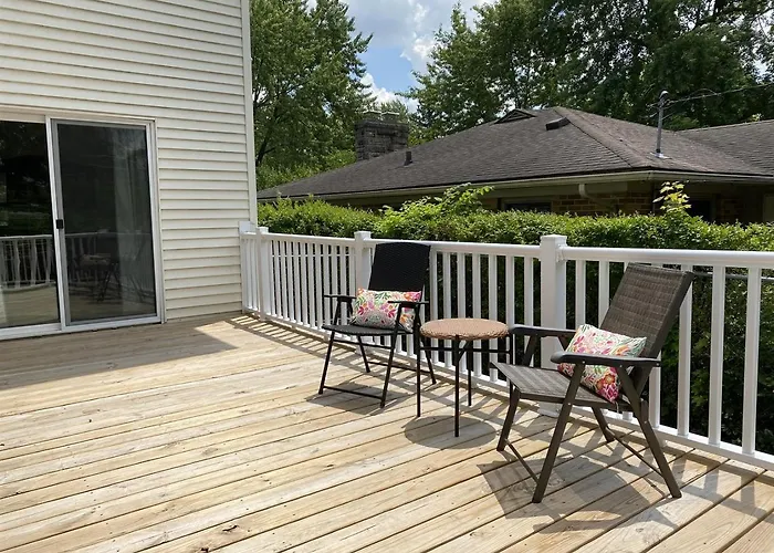 King Bed, 2 Full Baths, Easy Driveway Parking, 2Mi To Downtown & Coliseum