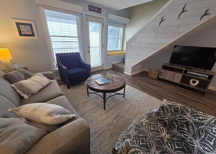 North Shore Inn Tc 307