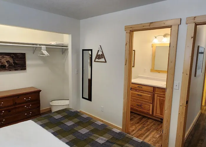Beargrass Lodging & Rv Resort