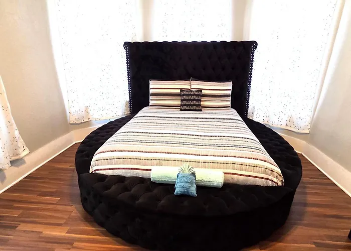 Casaazul: Beachfront Couples Retreat Near Pleasure Pier